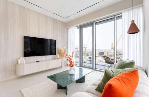 Al Safa Apartment | Luxury 3BR & Maid - Canal View - Near Downtown