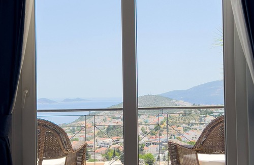 Kalkan Villa | Luxury 4 Bed Villa in Kalkan, Sleeps 8, Own Pool, Sea Views, 15 Min Walk to Town
