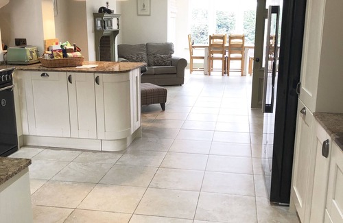 Leven Cottage | Luxury 4 Bedroom Holiday Cottage In East Yorkshire Between Beverley & Hornsea