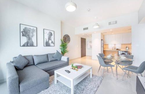 Dubai Apartment | Luxury 42-Floor 1BR flat in Harbour Views