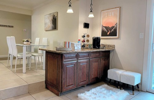 West San Jose House | "Luxury: 4B/3B with Dual EnSuites, Parking, WiFI"