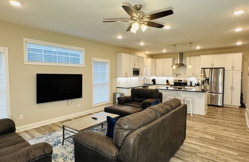 Augusta House | Luxury 4B/4.5b Home, EV Charger, deck by MCG #10