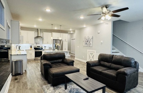 Augusta House | Luxury 4B/4.5b Home, EV Charger, deck by MCG #9