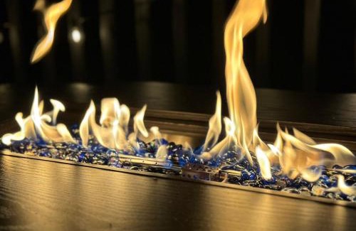 Belvedere Park Apartment | Luxury 4BR 4BA w In-law suite & Firepit Lounge