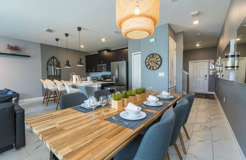 Davenport House | Luxury 4BR Villa: Private Pool - Sleeps 10 - 8924