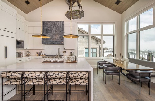 Spanish Peaks House | Luxury 5-bedroom SP Townhome with Hot Tub & Mountain Views