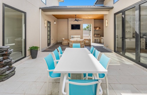 Tulsa House | Luxury 5BR – Pool Hot Tub Near Gathering Place