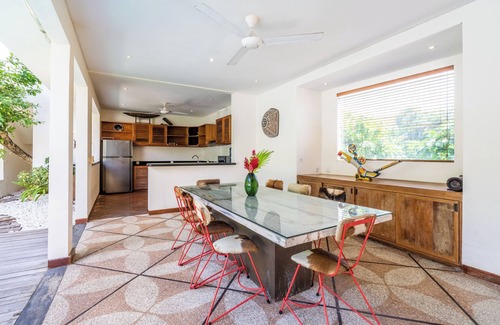 Central Seminyak Villa | Luxury 8 Bedroom Family Villa in Seminyak Center