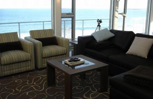 Port Elliot House | Luxury Accommodation with Breathtaking Sea Views