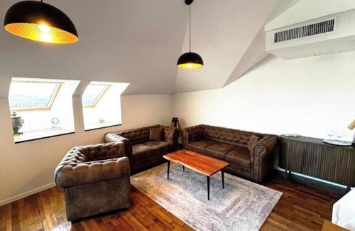 Constanta Apartment | Luxury Apartment in Ovidiu Square, Constanta/The Admiral