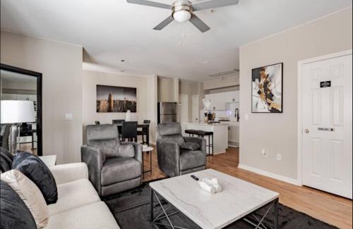 Downtown Oklahoma City Apartment | Luxury Apartment in Bricktown Riverwalk