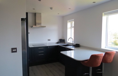 Calverleigh Apartment | Luxury Apartment with Private Pool and Hot Tub