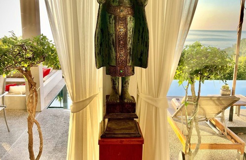 Ko Pha-ngan Villa | Luxury Asian Flair Villa, 3br, Seaview, Open Space