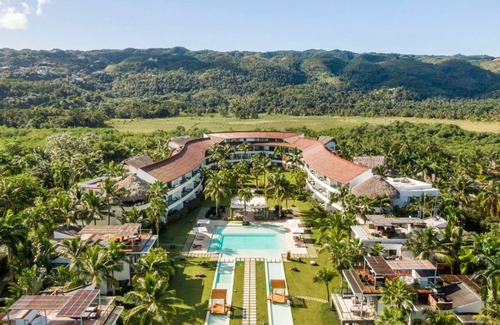 Las Terrenas Apartment | Luxury Beach Apartment located in a property steps away from the beach.