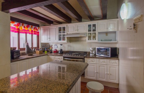 Punta Cancun House | Luxury beachfront huge 4 bedroom IN HOTEL ZONE 1 mile form La ISLA Shopping