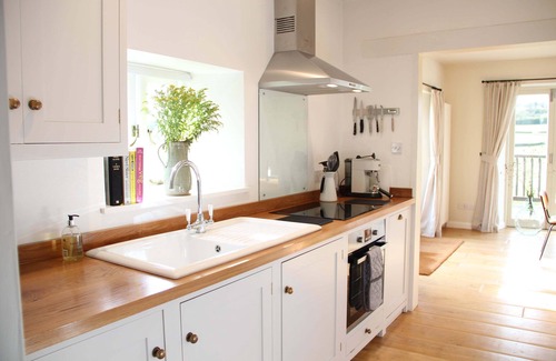 Smallridge Cottage | Luxury bolthole in secluded valley near coast