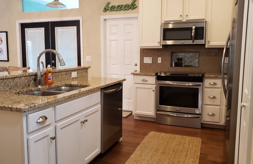 Gulfport House | Luxury Bungalow in Gulfport - Close to the Beaches