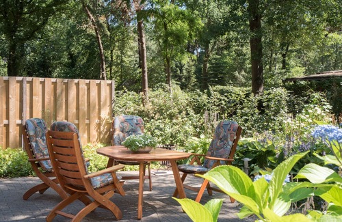 Zelhem House | Luxury Bungalow with lots of privacy and large garden