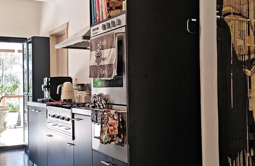 Blackheath House | Luxury Bushland Retreet with Spa, Sauna & Fireplace - Eagle's Nest Blackheath