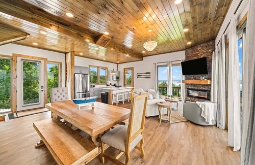 Sevierville Cabin | Luxury Cabin/Indoor Pool/Arcade/Lake Access