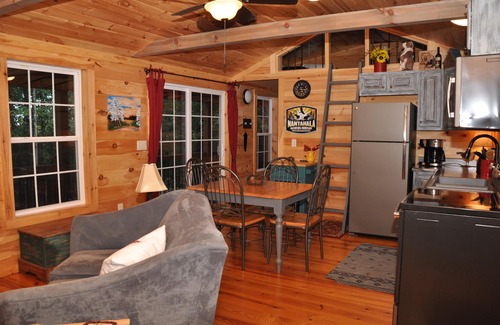 Westminster Cabin | Luxury cabins in the foothills of the Blue Ridge Mountains
