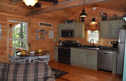 Westminster Cabin | Luxury cabins in the foothills of the Blue Ridge Mountains