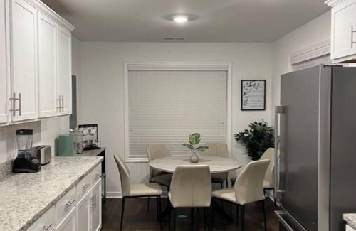 Greensboro House | Luxury Coliseum Stay STR-24-441