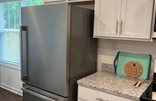 Greensboro House | Luxury Coliseum Stay STR-24-441