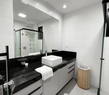 Jardim dos Estados Apartment | Luxury Collection Jacuzzi e Sala de Cinema