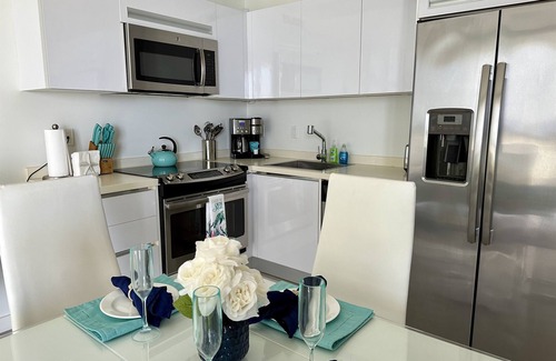 Noord Condo | Luxury Condo, Amazing Views on 5th floor , Eagle/Palm Beach🏝️