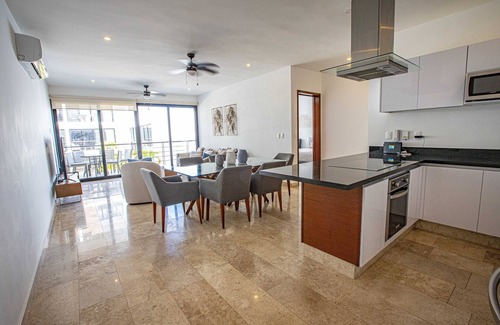 Downtown Cancun Condo | Luxury Condo in the heart of Downtown Cancun! Fast Wifi.