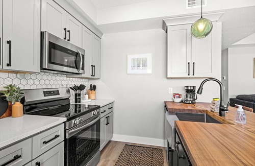 Canal Park Condo | Luxury Condo w/Beach Access | Dragestil 713-2