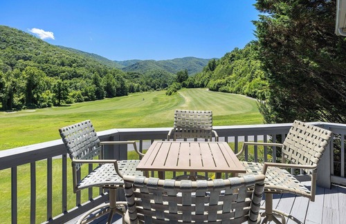 Whittier Condo | Luxury Condo w/Resort Golf Course View, Washer & Dryer, Amenities, Easy Access!