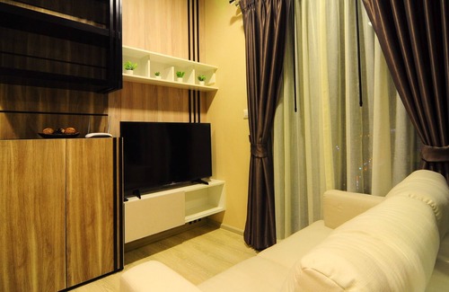 Rama 9 Condo | luxury condo with pool, 5 min to MRT Free WiFi