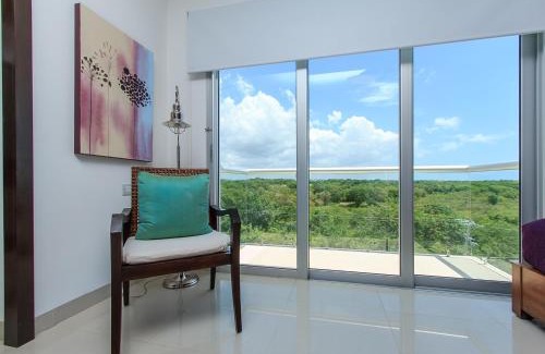 Puerto Juarez Apartment | Luxury Condos at Mareazul Beachfront Complex with Resort-Style Amenities