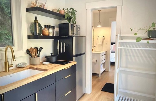 McKinleyville House | Luxury Container Under The Trees ~Soaking Tub~