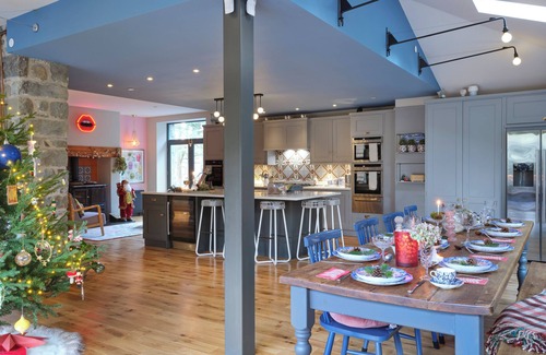 Rowen House | Luxury Conwy Mill in private grounds with eclectic interiors and the wow factor!