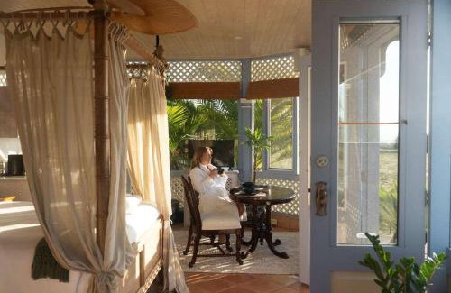 Waitpinga Apartment | Luxury Couples Hideaway by the Sea