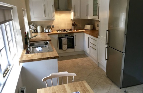 Ayr Cottage | Luxury detached one bedroom cottage in Ayr