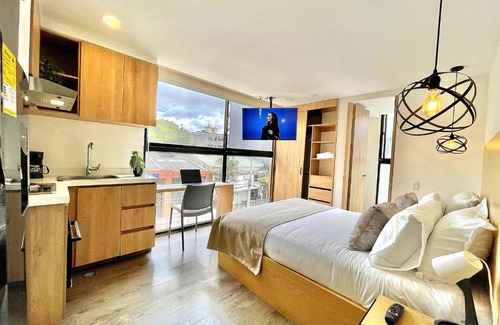 Zona Rosa Apartment | Luxury Double Loft I Steps to Andino Mall I Family