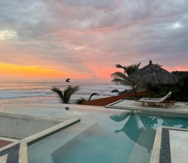 Zihuatanejo de Azueta House | Luxury Eco in Troncones Casa Mia