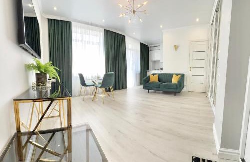 Irpin Apartment | Luxury Emerald Apartments
