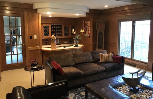 Mequon House | Luxury Estate Home 13 miles to DNC