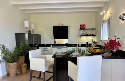 Manacor Villa | Luxury finca with views, pool, jacuzzi, dream garden, sauna, AC and Starlink