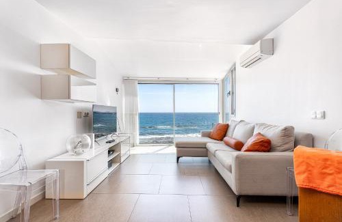 Melenara Apartment | Luxury First Line Apartment.