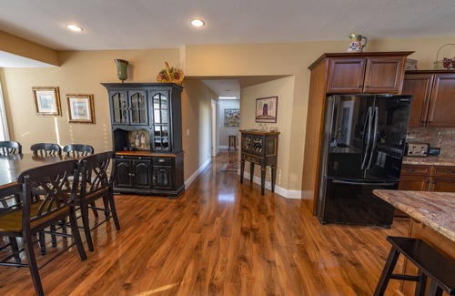 Bodega Bay House | Luxury, Full Views, 6 Bedrooms/5 Full Baths, 3,800+ s.f., Pool Table, Hot Tub