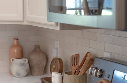 Greer House | Luxury Getaway with huge, fully fenced yard, Pool & Porch in Greer SC