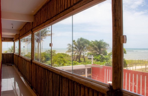 Jaguaripe House | Luxury guesthouse and 2 holiday homes, 30 meters from the sea, Wi-Fi, air conditioning