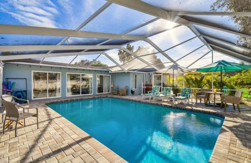 Tarpon Springs House | Luxury heated-pool home blocks from the beach