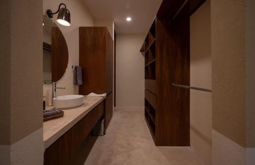 Centro House | Luxury Heaven in Merida Poolside Bliss in La Ermita